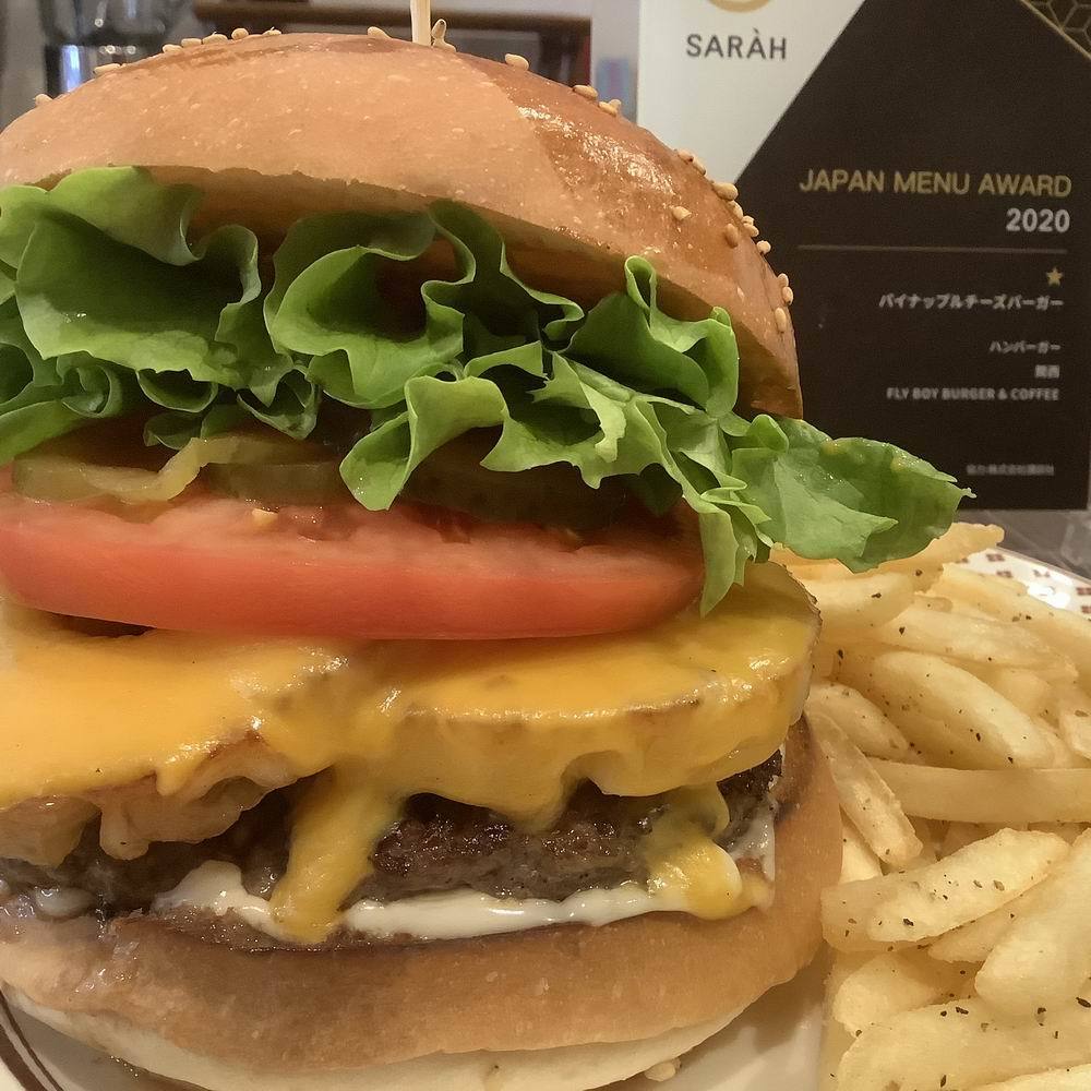 FLY BOY BURGER & COFFEE（フライボーイバーガー&コーヒー）のパイナップルチーズバーガー[福島] 大阪グルメバーガー巡り